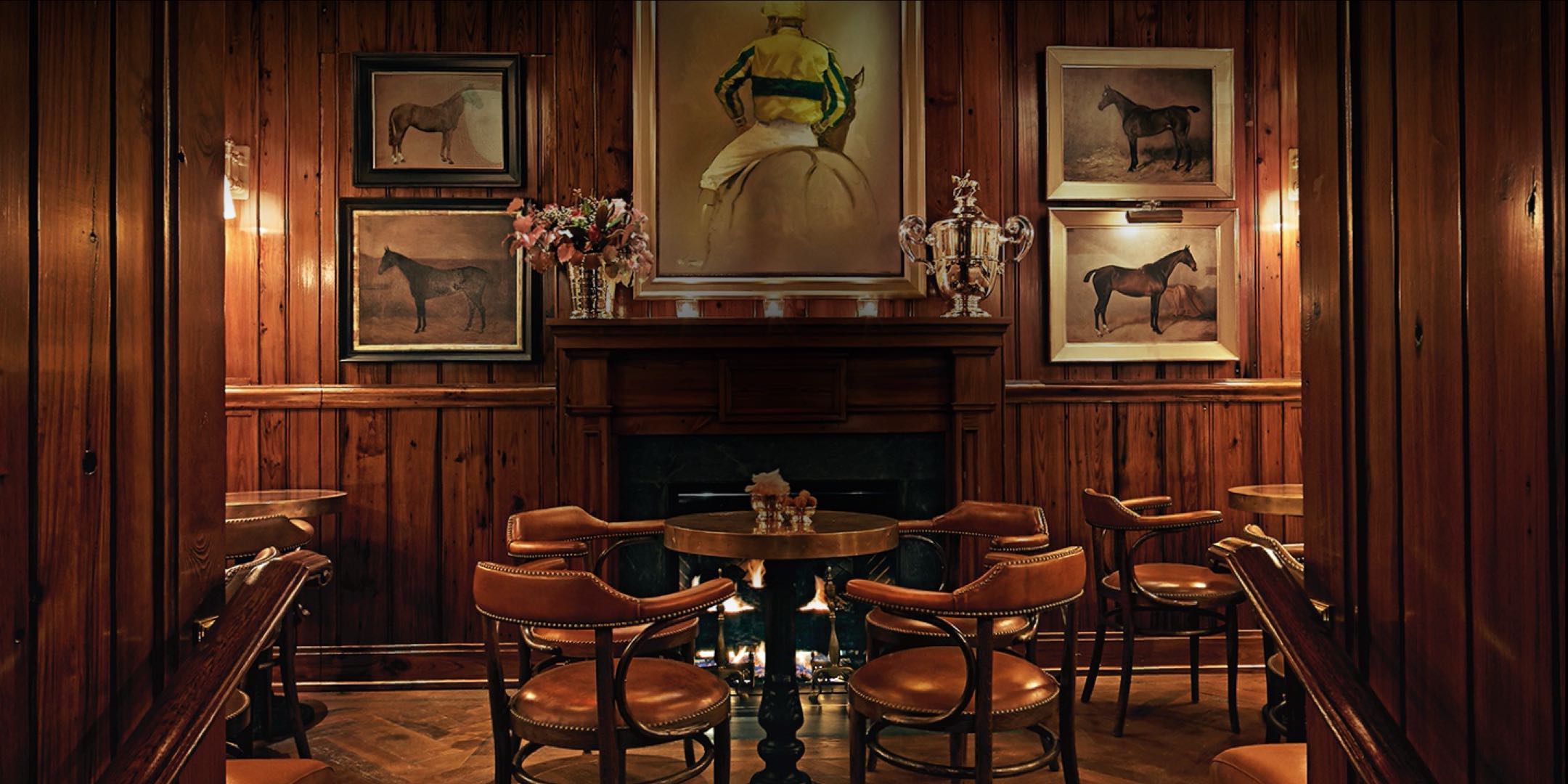 0620_au_polo_bar_lp_c01_vid.jpg