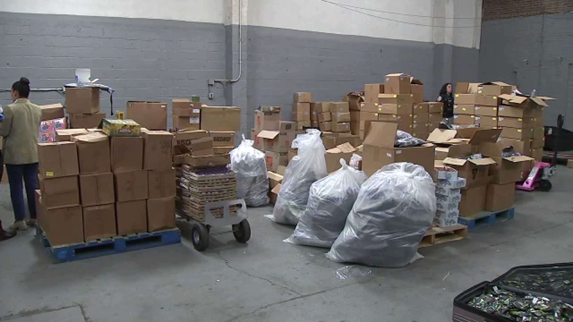15163546_080924-wabc-marijuana-bust-3-img.jpg