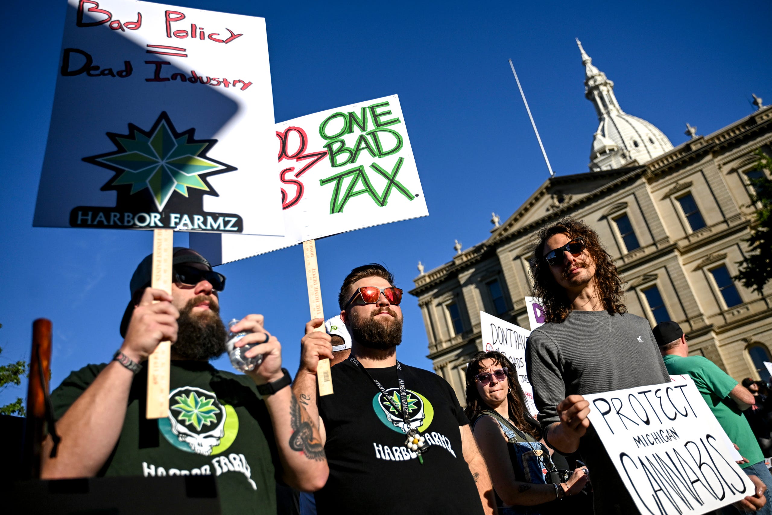86437156007-250930-pot-tax-protest-012-a.JPG