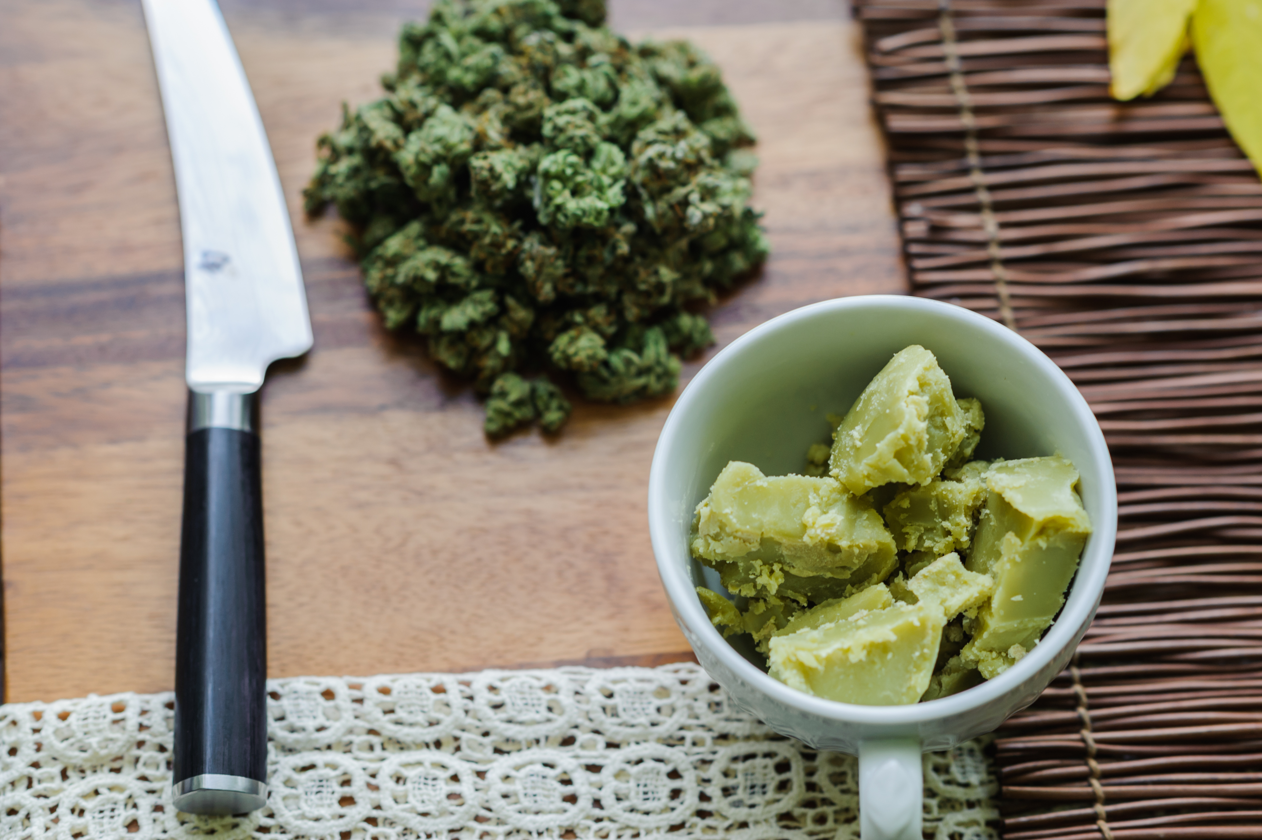 blyuda marihuana.jpg