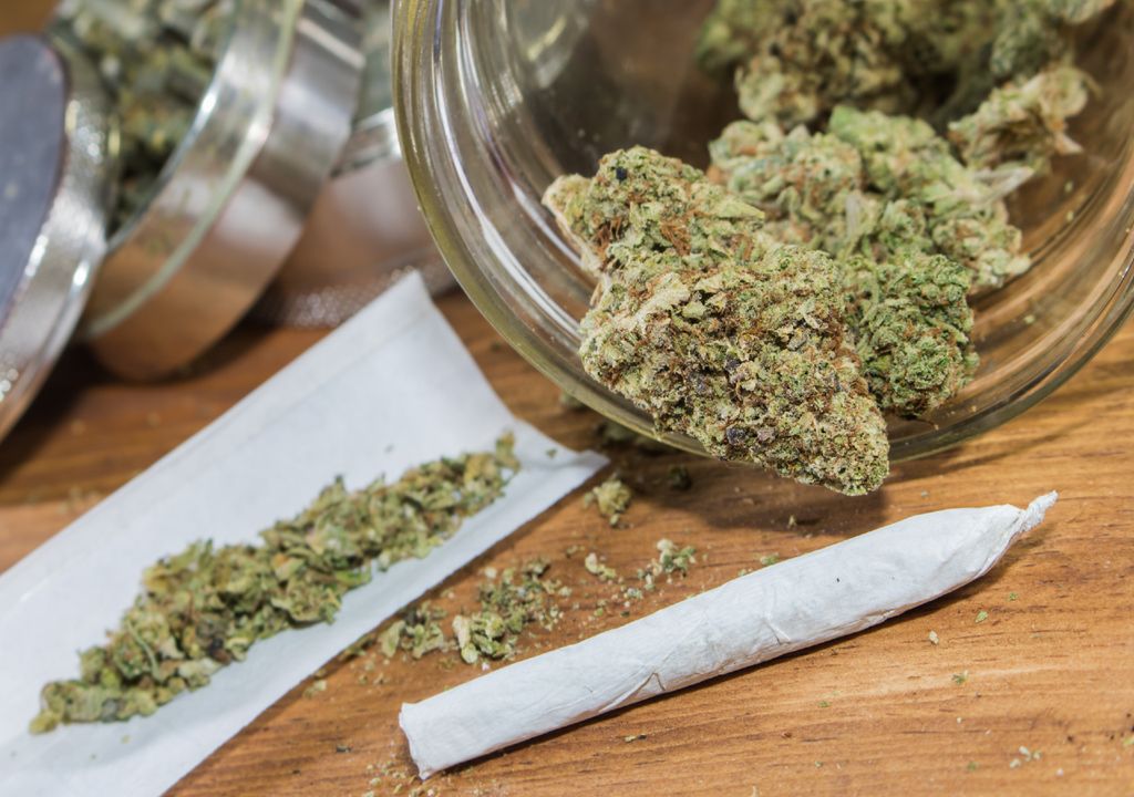 cannabis-use.jpg