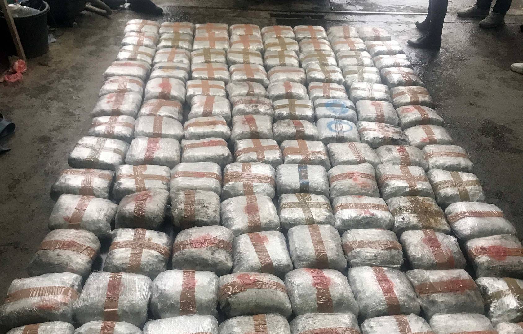 f57cbd528c15.jpg