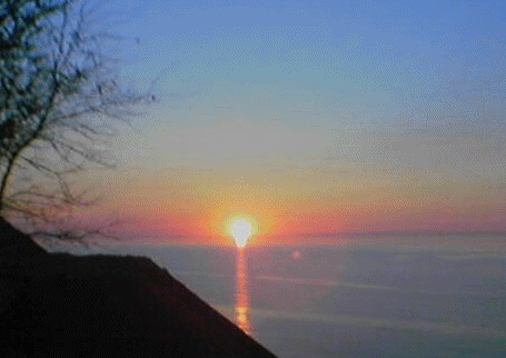 JAZA7NJPYQ6TI5DIXQPOJDZ3BHEV3AQO.gif