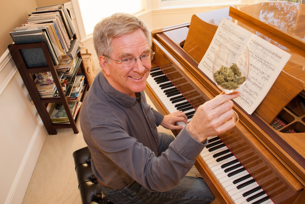 mixicannabis.png