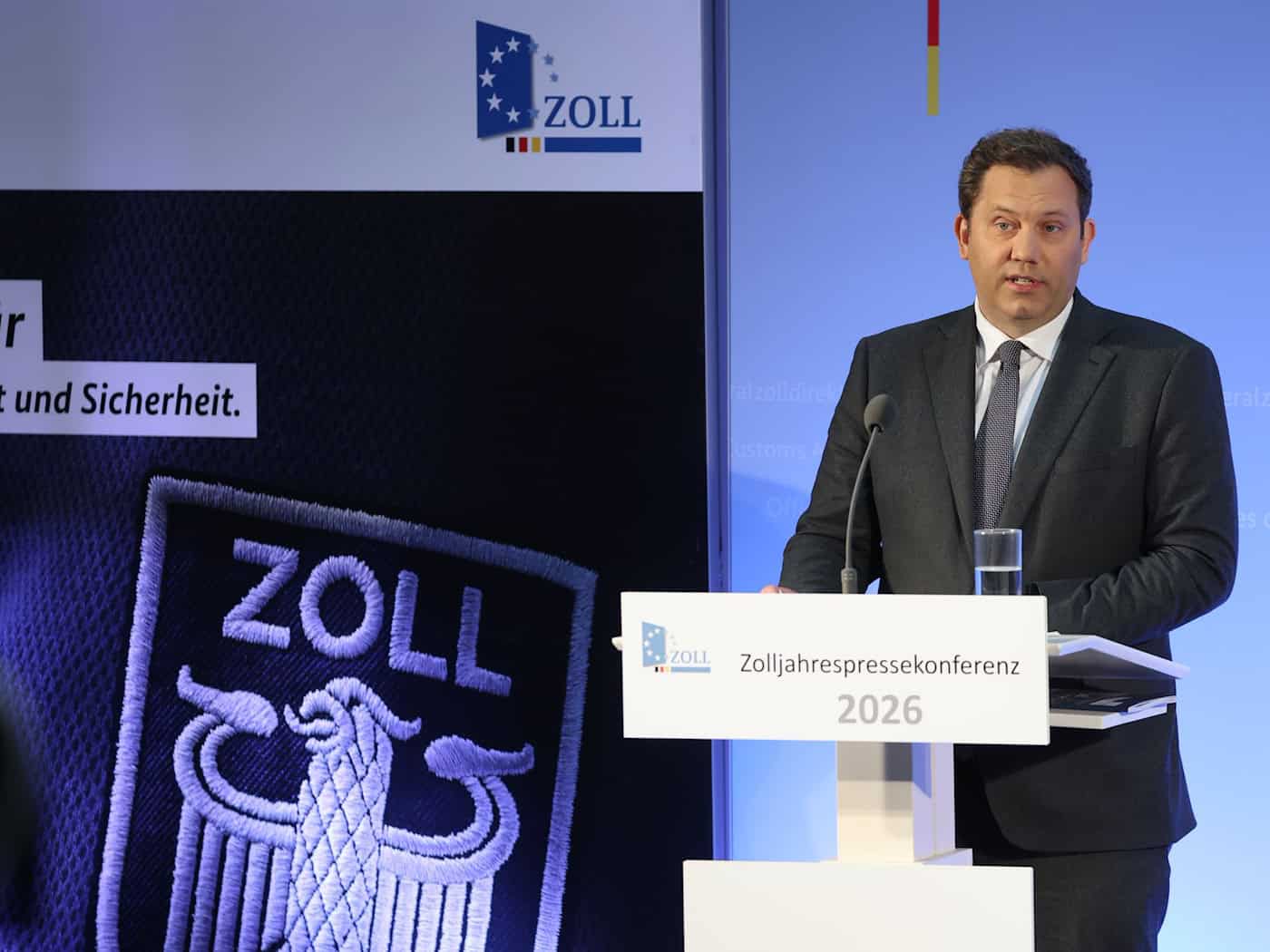 paketflut-und-schwarzarbeit-zoll-soll-gestaerkt-werden-260512-935-1338952_L.jpeg