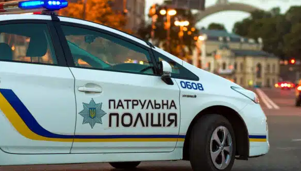 Screenshot 2023-10-15 at 14-02-11 Community policing в дії патрульні затримали чоловіка з нарк...png