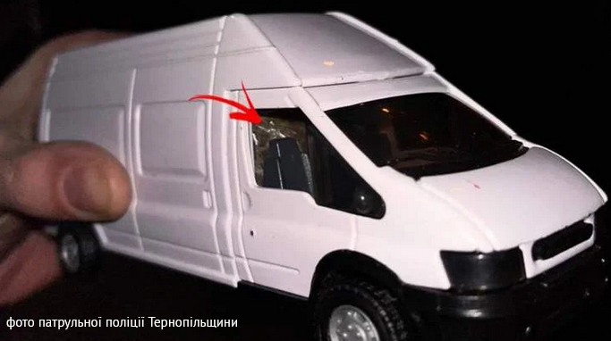 Screenshot 2024-04-15 at 19-37-18 Патрульна поліція вилучила в тернополянина іграшковий автомо...png