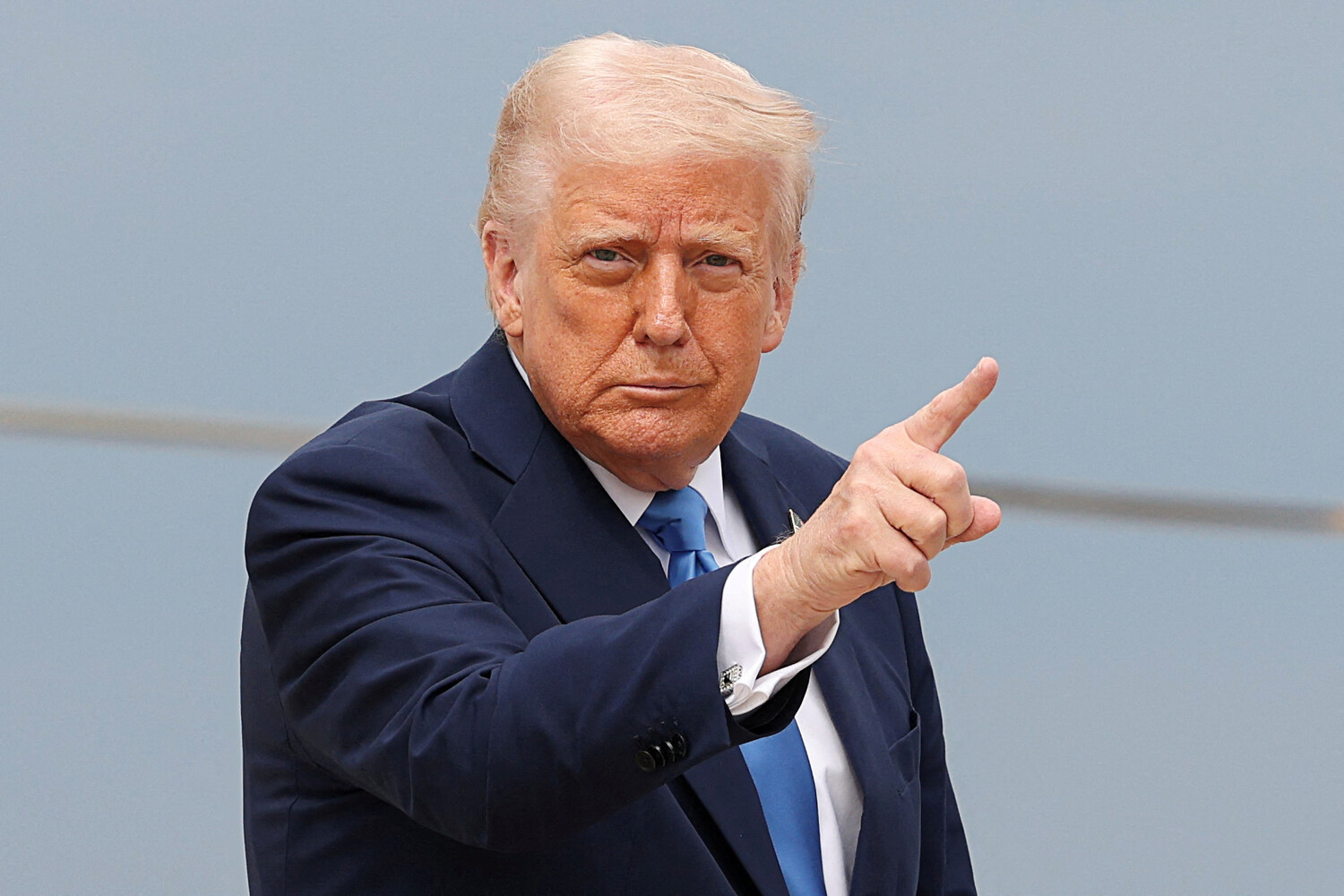 upload-2025-03-28T203802Z_471622946_RC2IMDALSCT1_RTRMADP_3_USA-TRUMP-BITMEX-pic4_zoom-1500x150...jpg