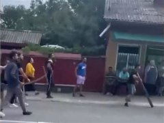 В Бухаресте прошли обыски у двух преступных кланов, задержаны 50 человек.jpg