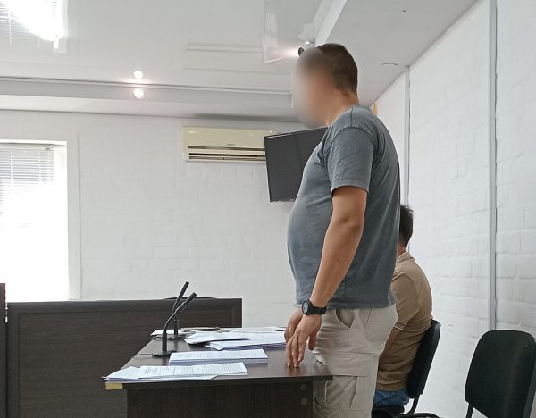 В Николаеве арестовали дезертира, рассылавшего наркотики бывшим сослуживцам.jpg