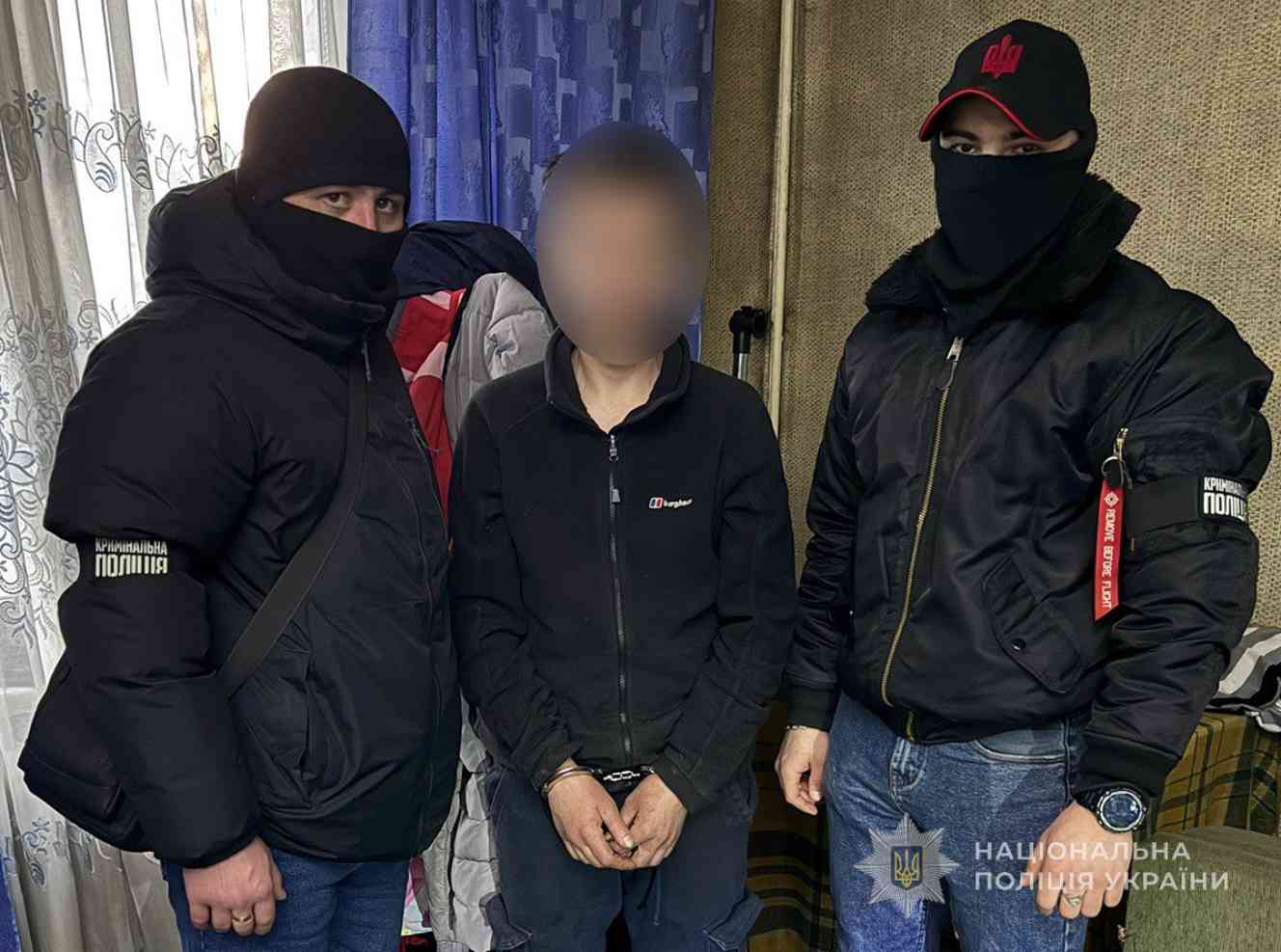 В Сумской области задержали мужчину, который организовал дома наркопритон.jpg