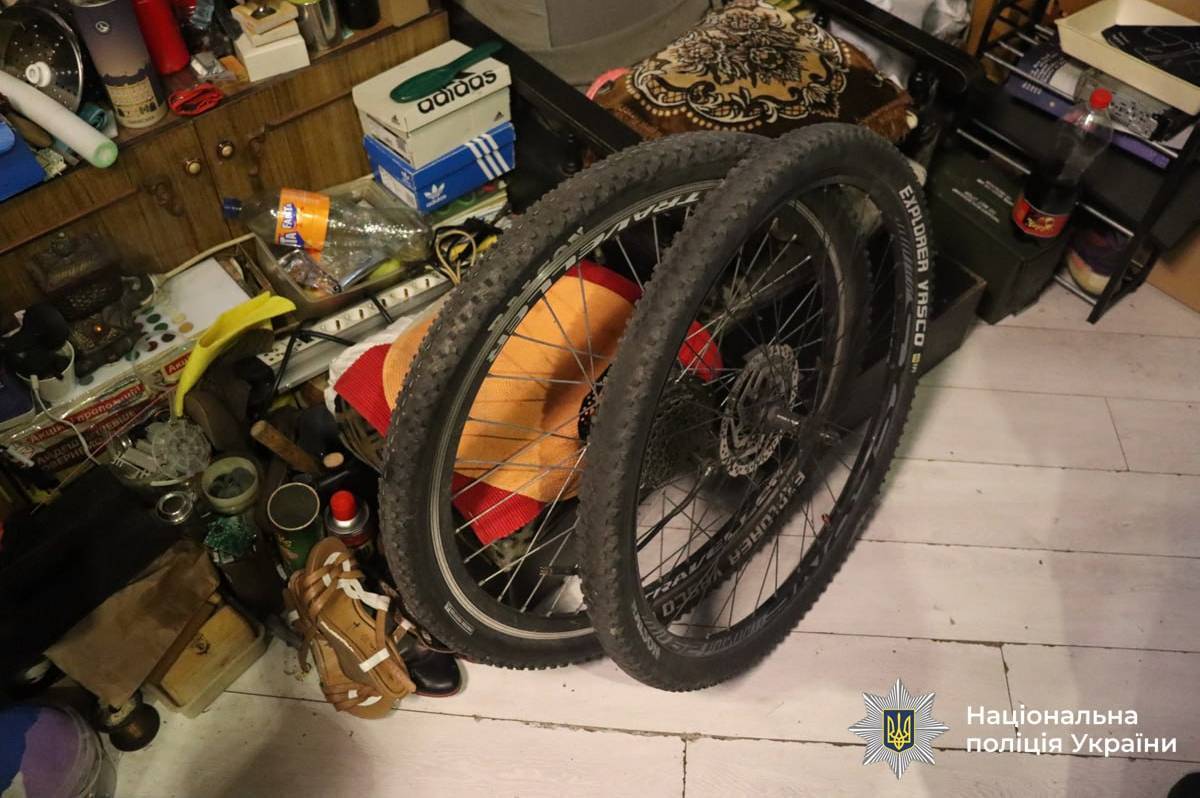 В Виннице разыскали двух мужчин, подозреваемых в кражах.jpeg