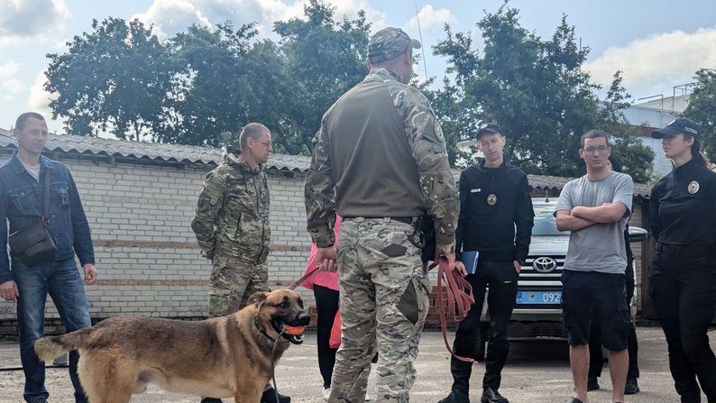 волынь кинологи.jpg