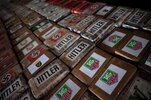 paquets-95-tonnes-cocaine-saisies-Espagneles-logos-organisations-criminelles-europeennes-desti...jpg